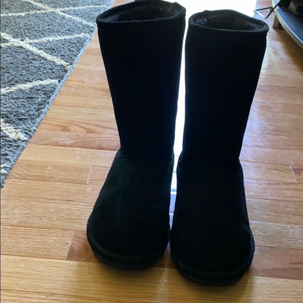 Bearpaw Black Tie Boots